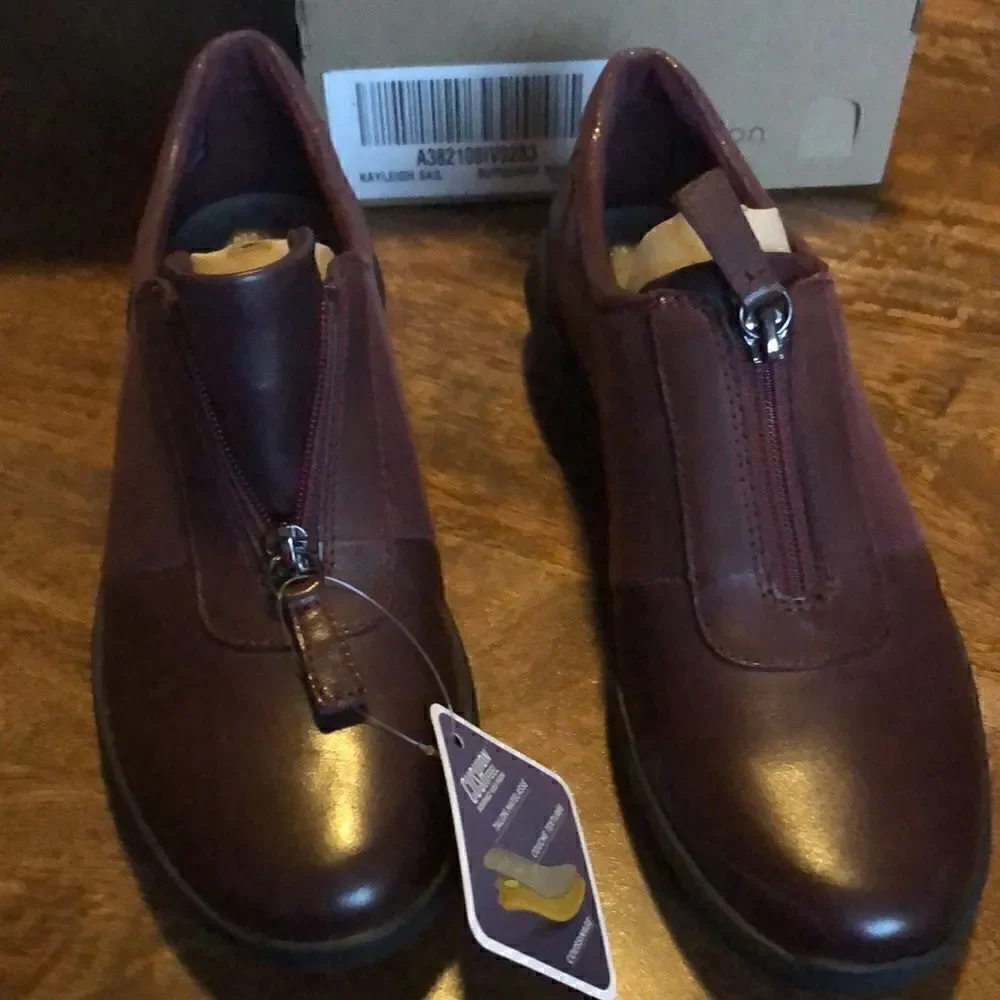 Clarks Collection Kayleigh Sail Leather Slip-On Shoes 7.5 Burgundy Suede